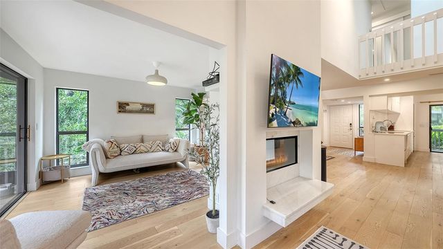 1372 LANDINGS POINT 28, Sarasota, FL 34231