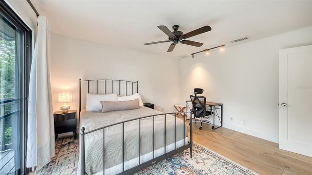 1372 LANDINGS POINT 28, Sarasota, FL 34231