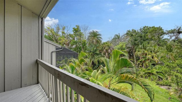 1372 LANDINGS POINT 28, Sarasota, FL 34231