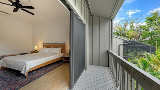 1372 LANDINGS POINT 28, Sarasota, FL 34231