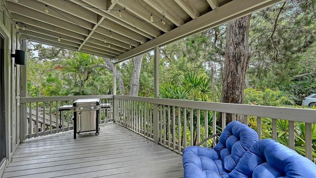 1372 LANDINGS POINT 28, Sarasota, FL 34231