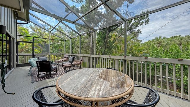 1372 LANDINGS POINT 28, Sarasota, FL 34231