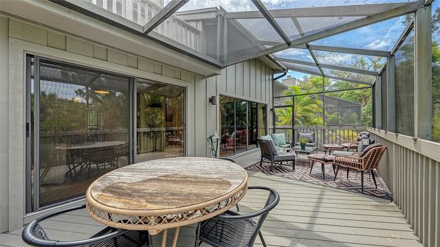 1372 LANDINGS POINT 28, Sarasota, FL 34231