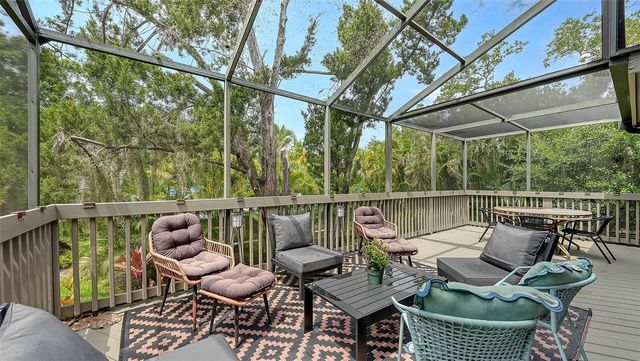 1372 LANDINGS POINT 28, Sarasota, FL 34231