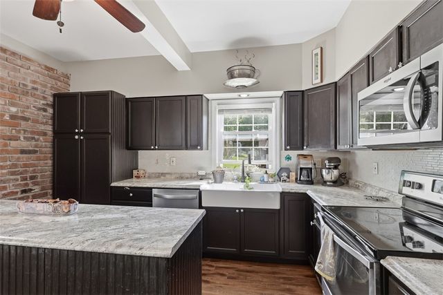 300 Magnolia St, South Fayette, PA 15082