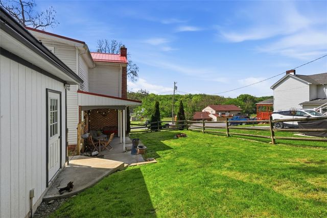 300 Magnolia St, South Fayette, PA 15082