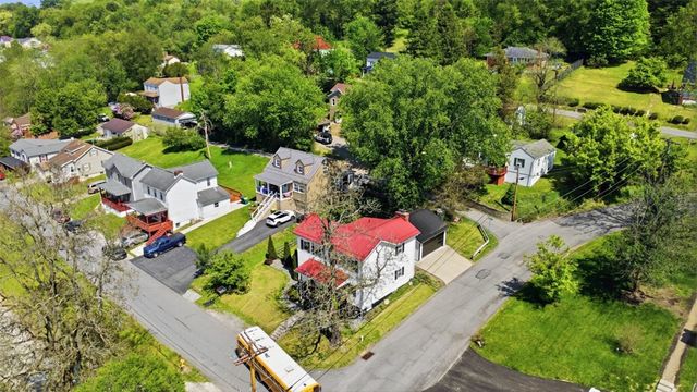 300 Magnolia St, South Fayette, PA 15082