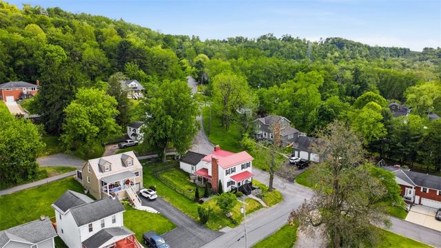 300 Magnolia St, South Fayette, PA 15082
