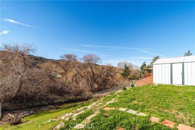 42718 Coolcrest Drive, Lake Hughes, CA 93532