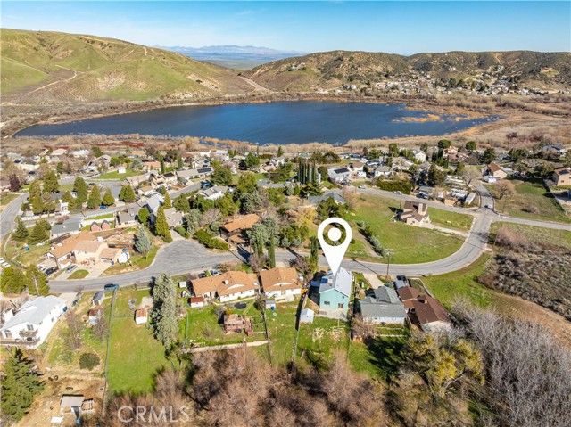 42718 Coolcrest Drive, Lake Hughes, CA 93532