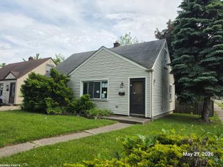 17304 Lincoln Avenue, Eastpointe, MI 48021