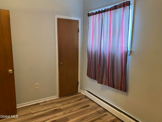 1414 Chrisler Avenue, Schenectady, NY 12303