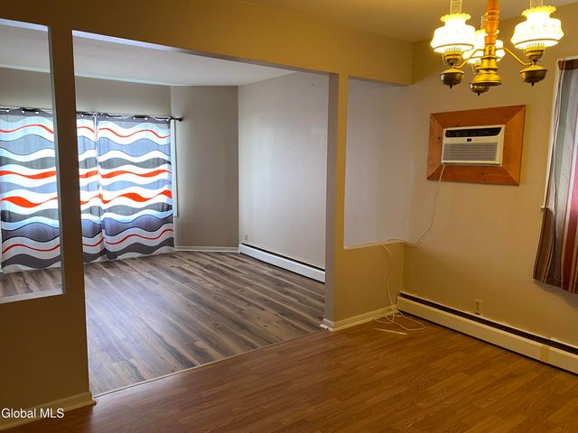 1414 Chrisler Avenue, Schenectady, NY 12303