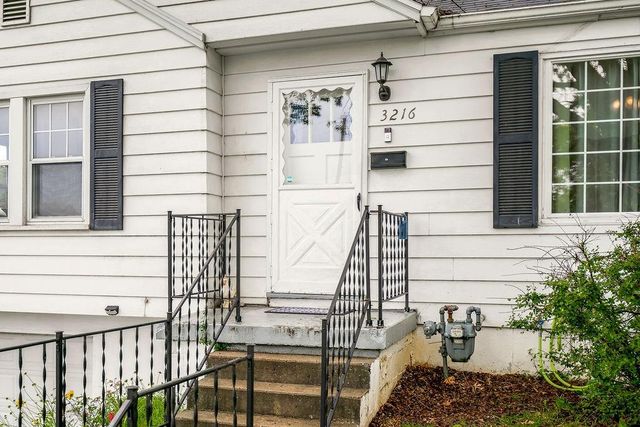 3216 S Hardy Avenue, Independence, MO 64052