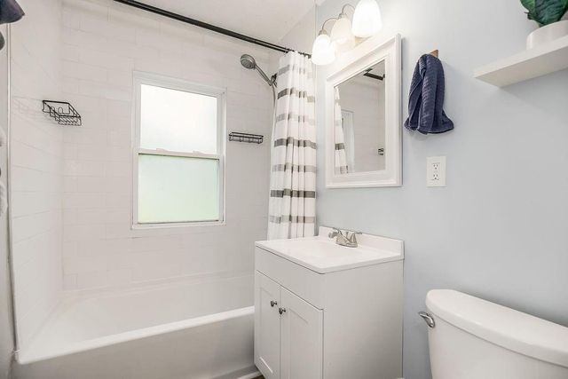 3216 S Hardy Avenue, Independence, MO 64052