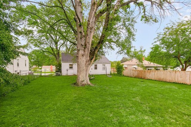 3216 S Hardy Avenue, Independence, MO 64052