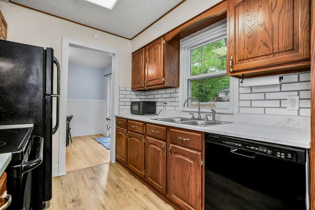 3216 S Hardy Avenue, Independence, MO 64052
