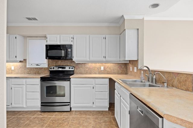 805 Loop 534, Kerrville, TX 78028