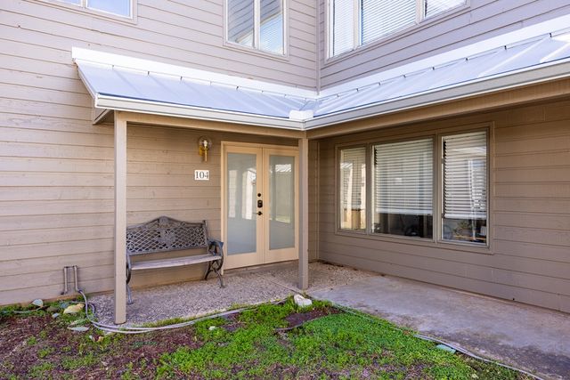 805 Loop 534, Kerrville, TX 78028