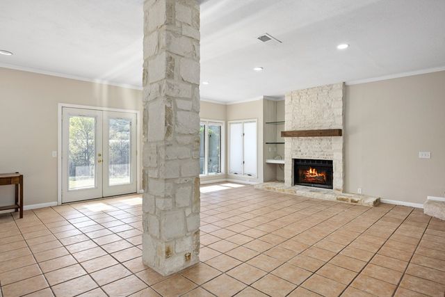 805 Loop 534, Kerrville, TX 78028