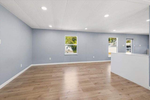 47 Tangerine Avenue, Fort Pierce, FL 34982