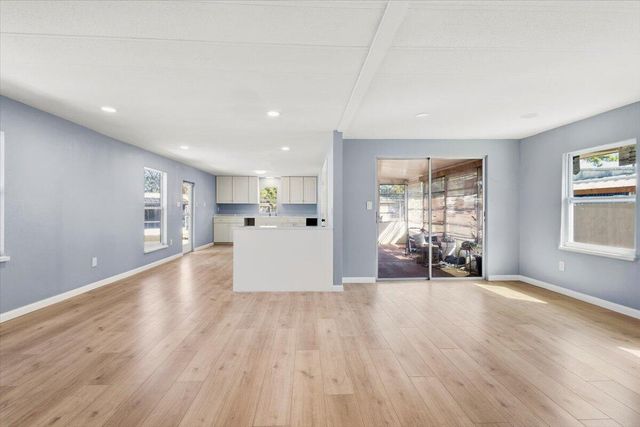 47 Tangerine Avenue, Fort Pierce, FL 34982