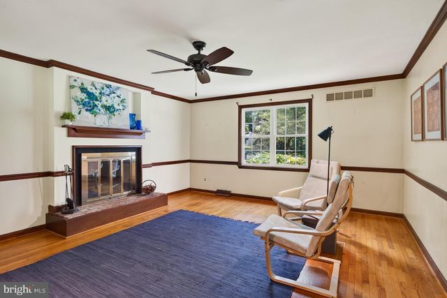 10 JOBS LN, Newark, DE 19711