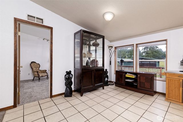 221 E Little Bear Lane, Shelton, WA 98584