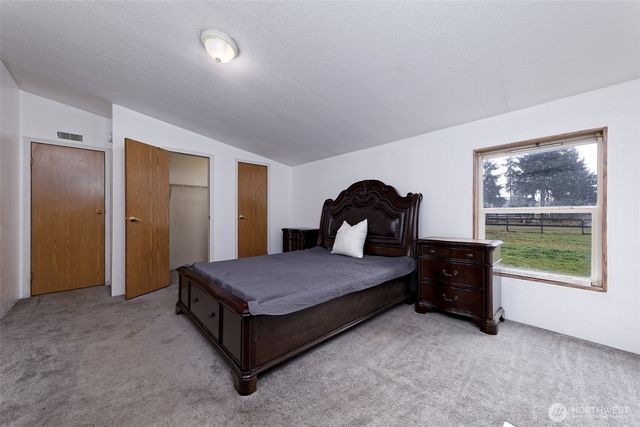 221 E Little Bear Lane, Shelton, WA 98584