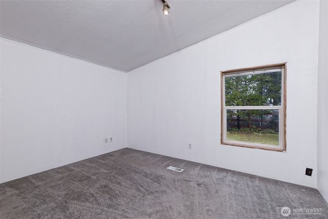 221 E Little Bear Lane, Shelton, WA 98584