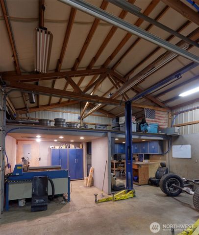 221 E Little Bear Lane, Shelton, WA 98584