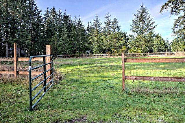 221 E Little Bear Lane, Shelton, WA 98584