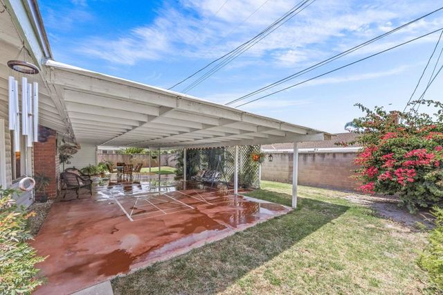 8822 Lola Avenue, Anaheim, CA 92804