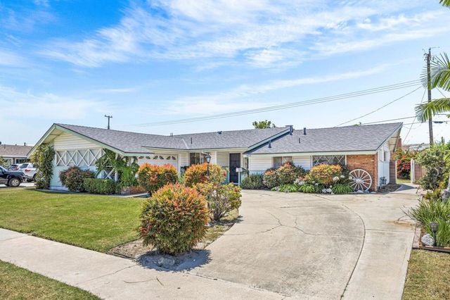 8822 Lola Avenue, Anaheim, CA 92804
