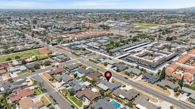8822 Lola Avenue, Anaheim, CA 92804