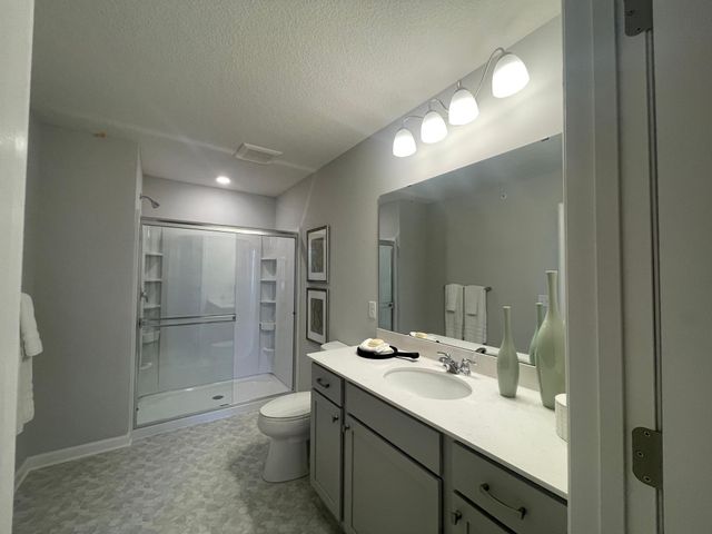677 Tulare Terrace, Newport, MN 55055