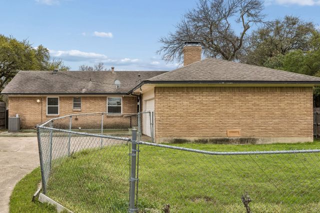 9007 Sweetwater Drive, Dallas, TX 75228