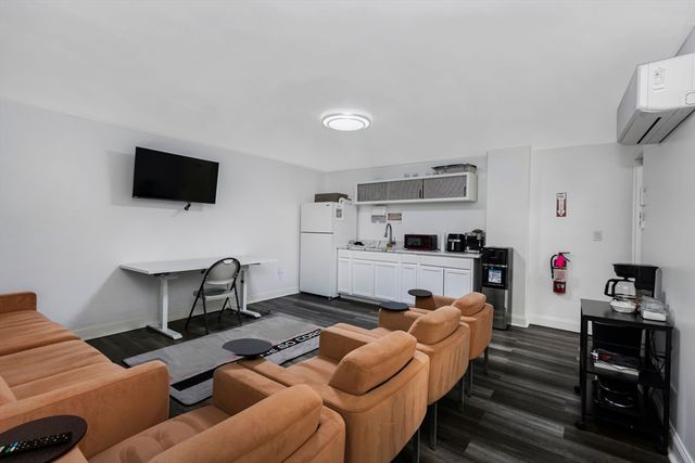613-617 Summer St, Lynn, MA 01905