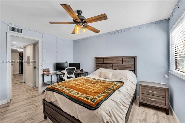 2796 S University Dr 2202, Davie, FL 33328