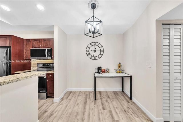 2796 S University Dr 2202, Davie, FL 33328