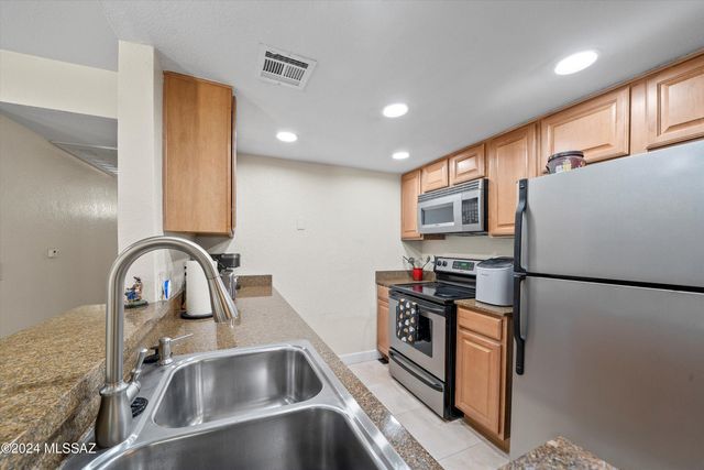 101 S Players Club Dr Apt 13103, Tucson, AZ 85745