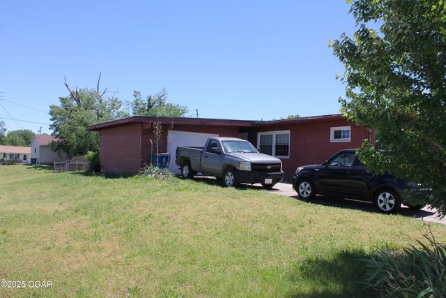 2803 S Missouri, Joplin, MO 64804