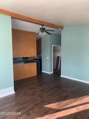 2803 S Missouri, Joplin, MO 64804