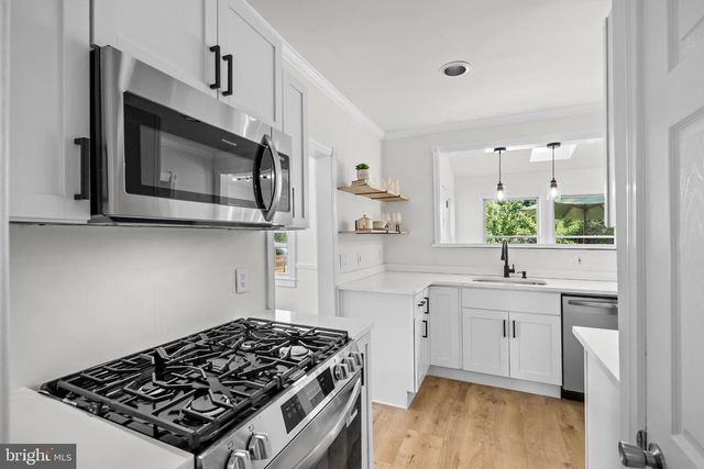 411 N CHURCH ST, Moorestown, NJ 08057