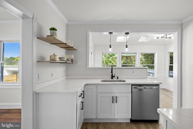 411 N CHURCH ST, Moorestown, NJ 08057