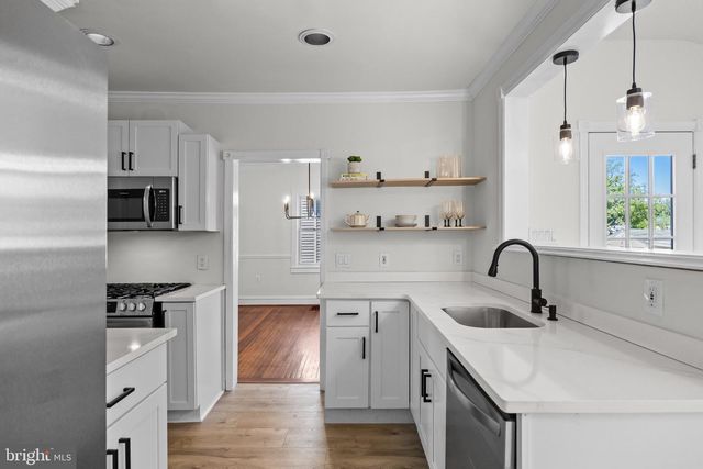 411 N CHURCH ST, Moorestown, NJ 08057