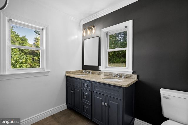 411 N CHURCH ST, Moorestown, NJ 08057
