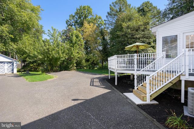 411 N CHURCH ST, Moorestown, NJ 08057