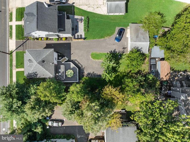 411 N CHURCH ST, Moorestown, NJ 08057