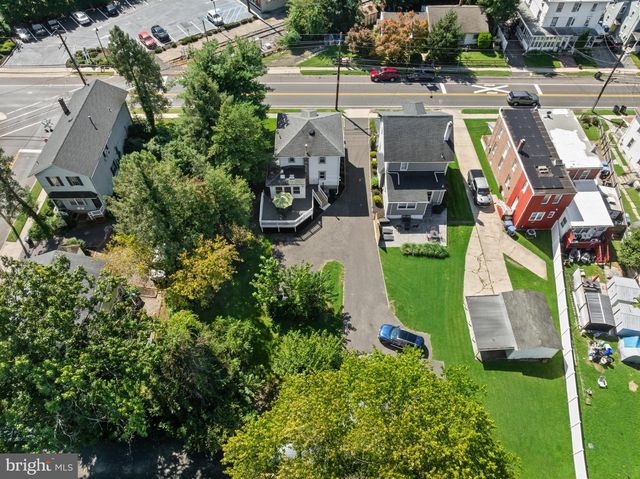 411 N CHURCH ST, Moorestown, NJ 08057